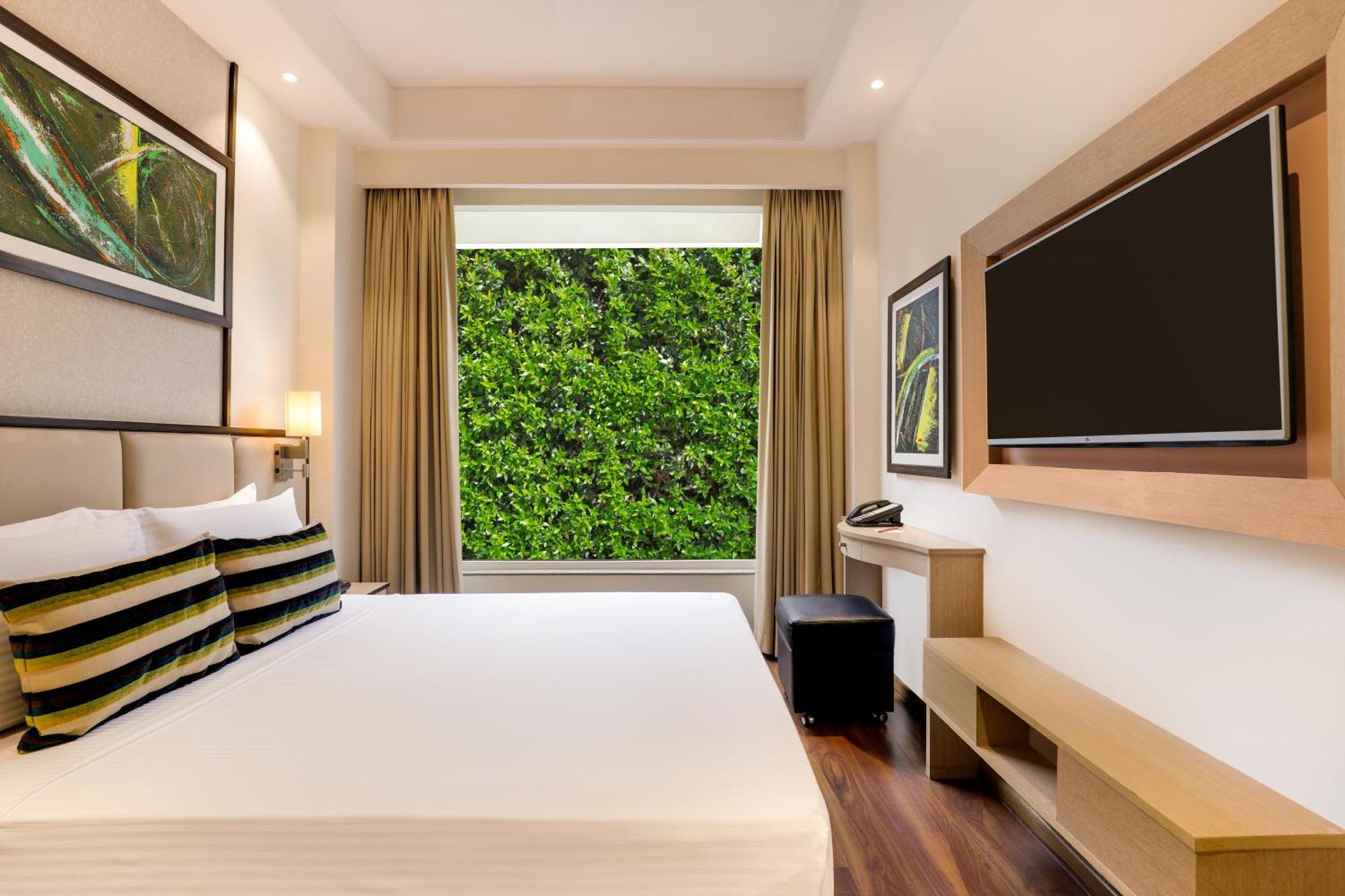 Sandal Suites By Lemon Tree Hotels Νόιντα Εξωτερικό φωτογραφία