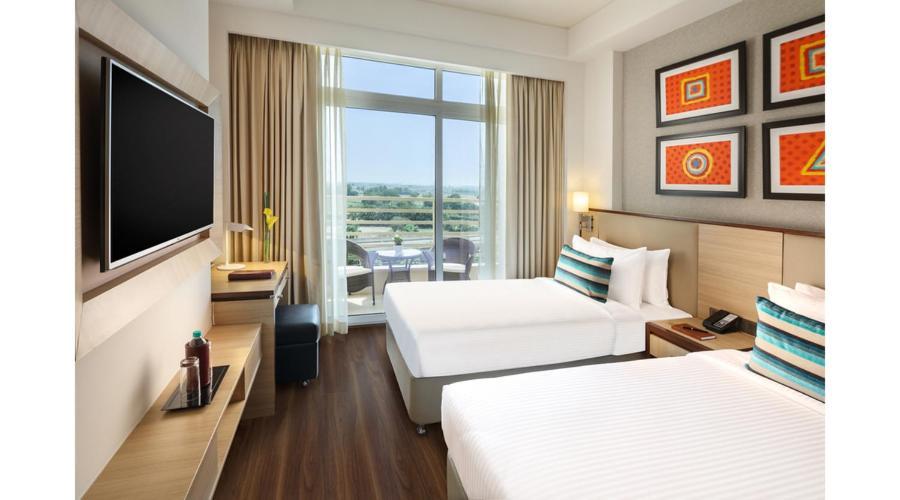 Sandal Suites By Lemon Tree Hotels Νόιντα Εξωτερικό φωτογραφία