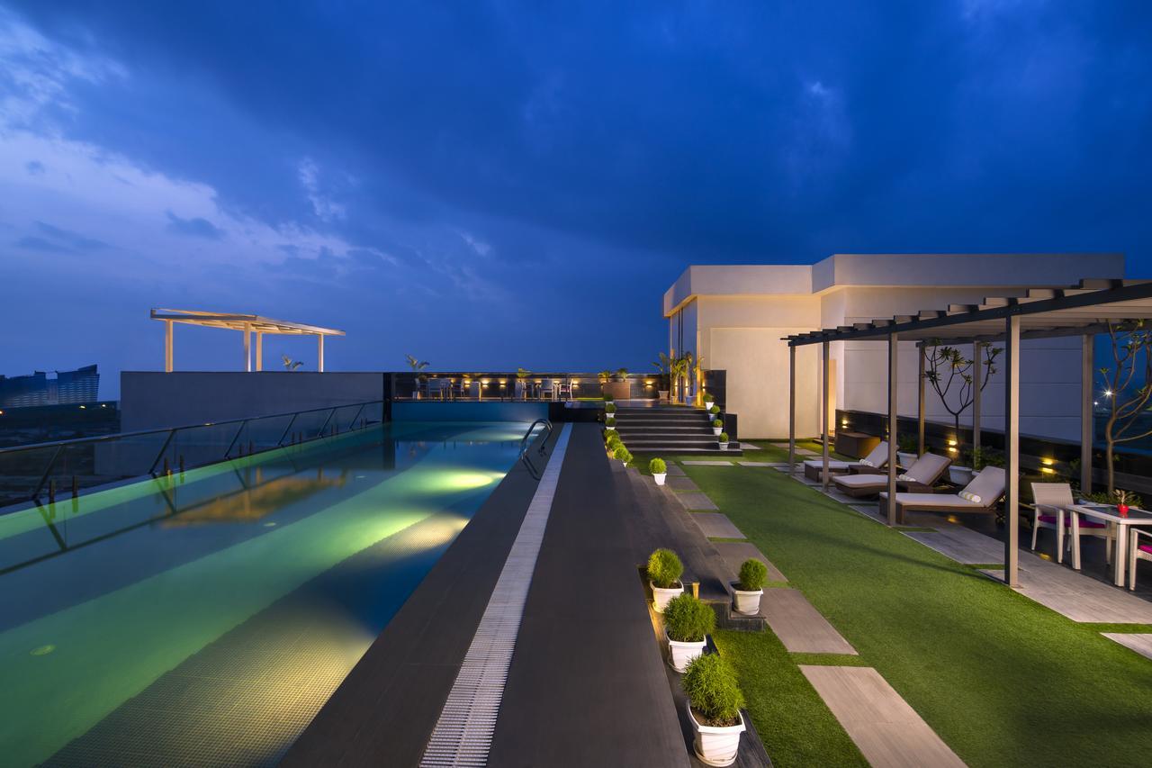 Sandal Suites By Lemon Tree Hotels Νόιντα Εξωτερικό φωτογραφία